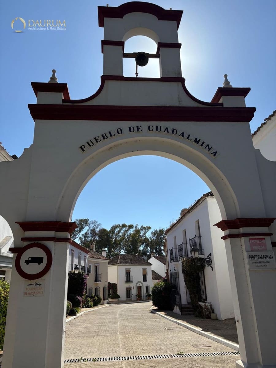 2 slaapkamer Huis te koop in Marbella met zwembad garage - € 669.000 (Ref: 9646450)