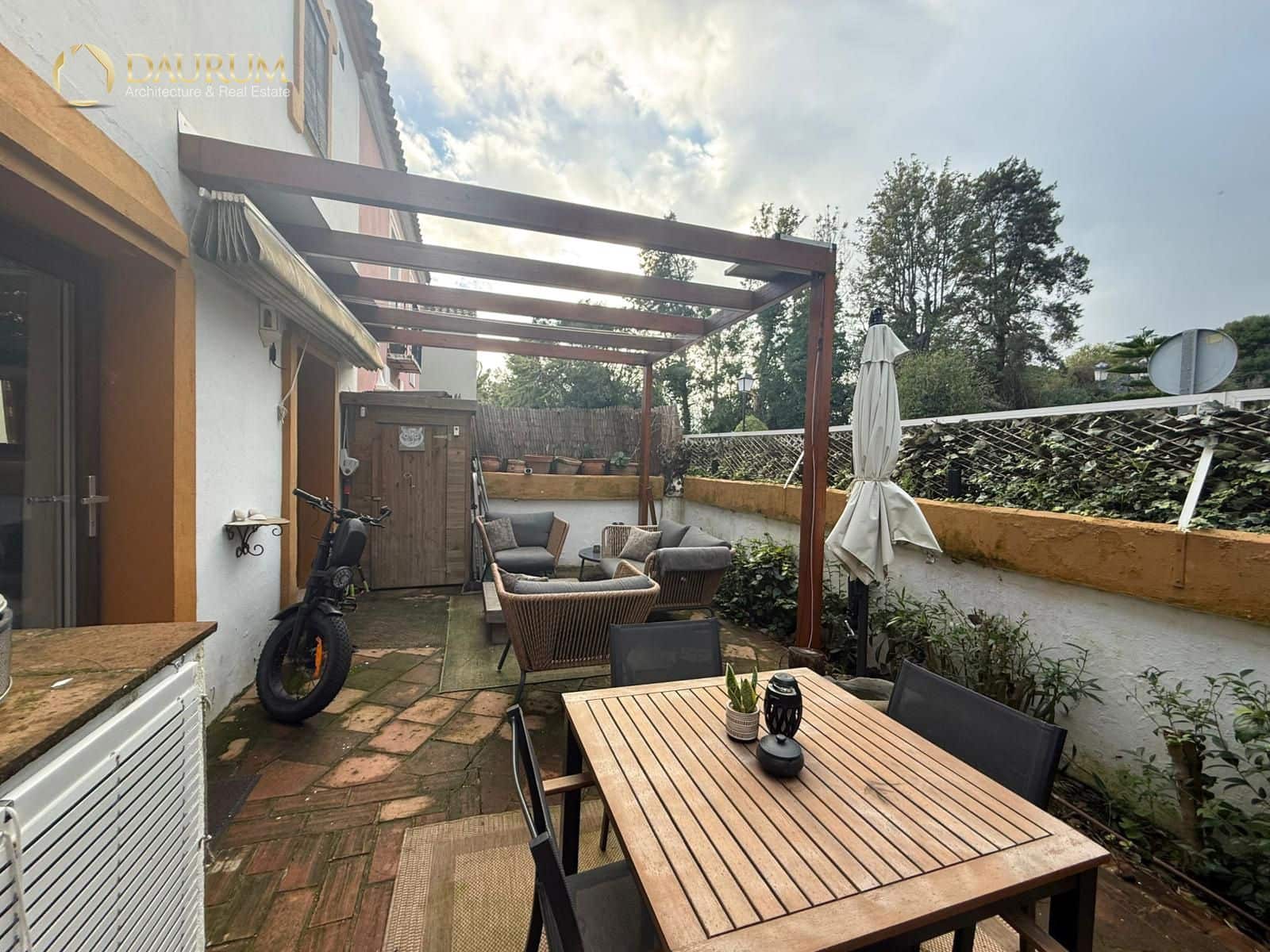 2 slaapkamer Huis te koop in Marbella met zwembad garage - € 669.000 (Ref: 9646450)