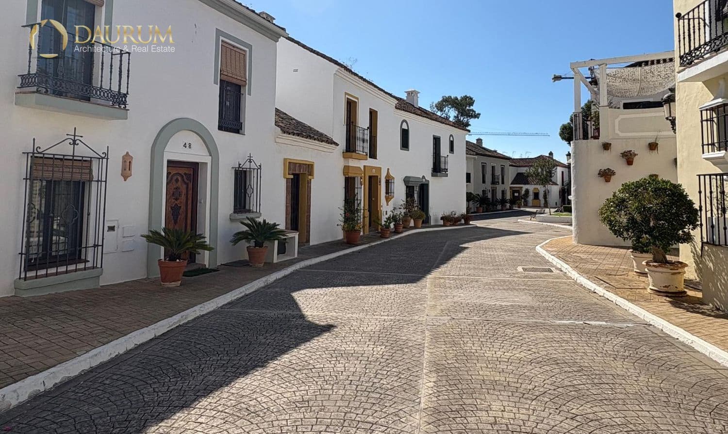 2 slaapkamer Huis te koop in Marbella met zwembad garage - € 669.000 (Ref: 9646450)