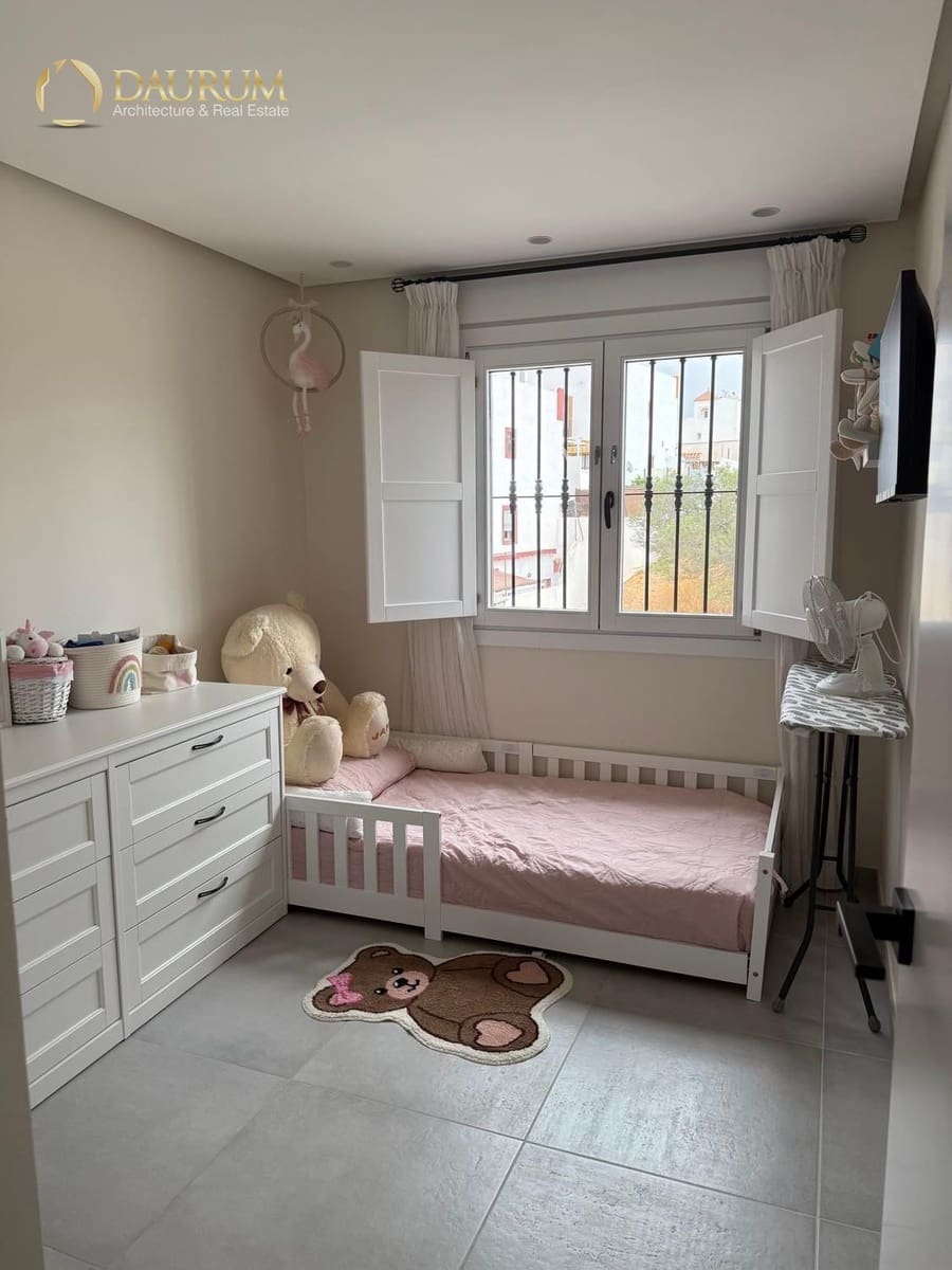 4 slaapkamer Huis te koop in Marbella met zwembad garage - € 670.000 (Ref: 9646451)