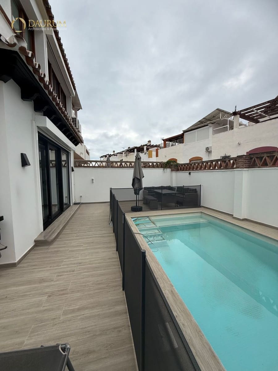 4 slaapkamer Huis te koop in Marbella met zwembad garage - € 670.000 (Ref: 9646451)