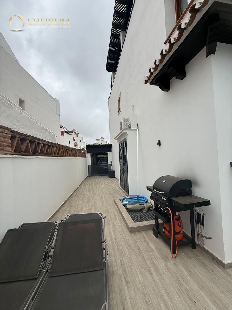 4 slaapkamer Huis te koop in Marbella met zwembad garage - € 670.000 (Ref: 9646451)