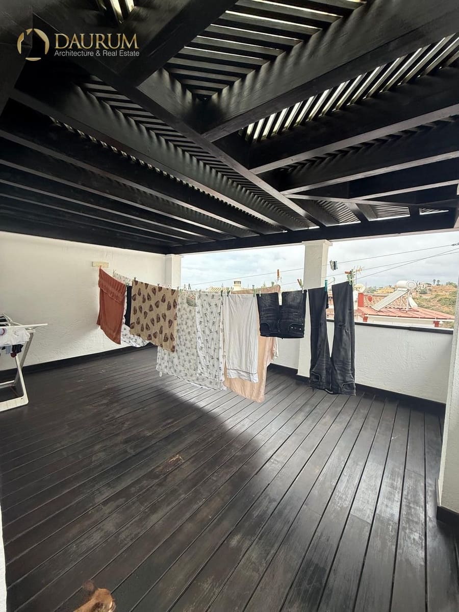 4 slaapkamer Huis te koop in Marbella met zwembad garage - € 670.000 (Ref: 9646451)