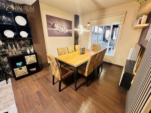 3 sypialnia Dom na sprzedaż w Miasto Málaga z garażem - 780 000 € (Ref: 9646457)