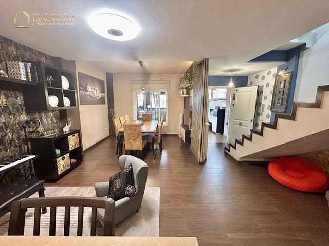 3 sypialnia Dom na sprzedaż w Miasto Málaga z garażem - 780 000 € (Ref: 9646457)