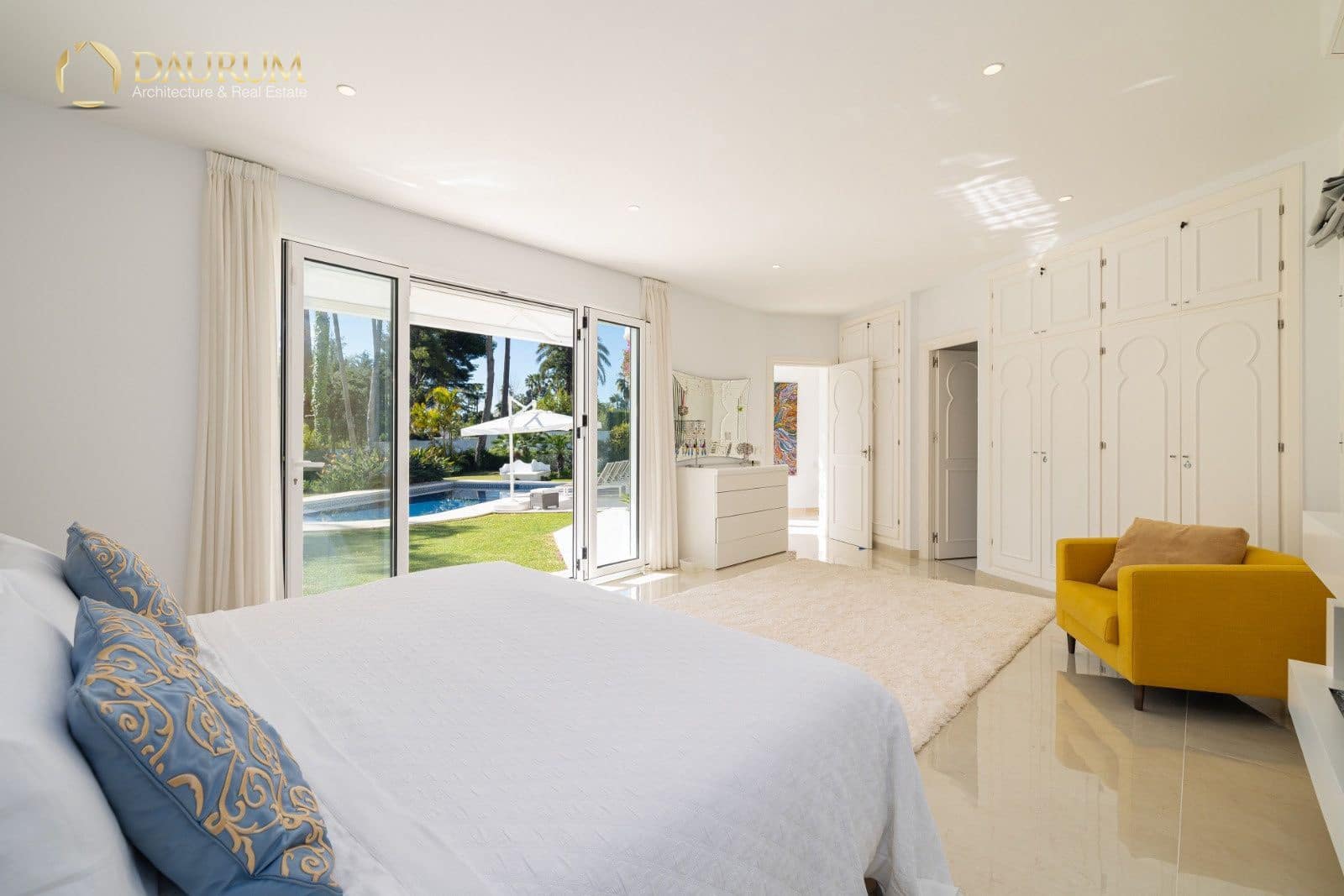 5 Zimmer Villa zu verkaufen in El Paraiso mit Pool Garage - 1.795.000 € (Ref: 9646459)