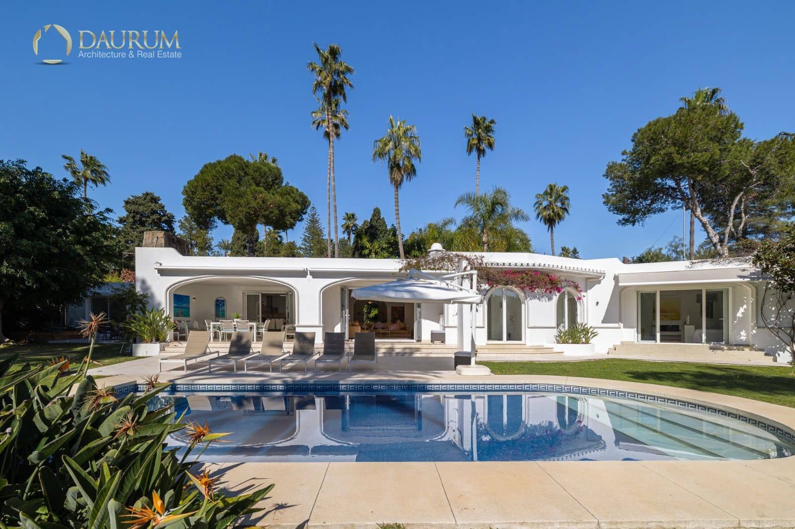 5 Zimmer Villa zu verkaufen in El Paraiso mit Pool Garage - 1.795.000 € (Ref: 9646459)