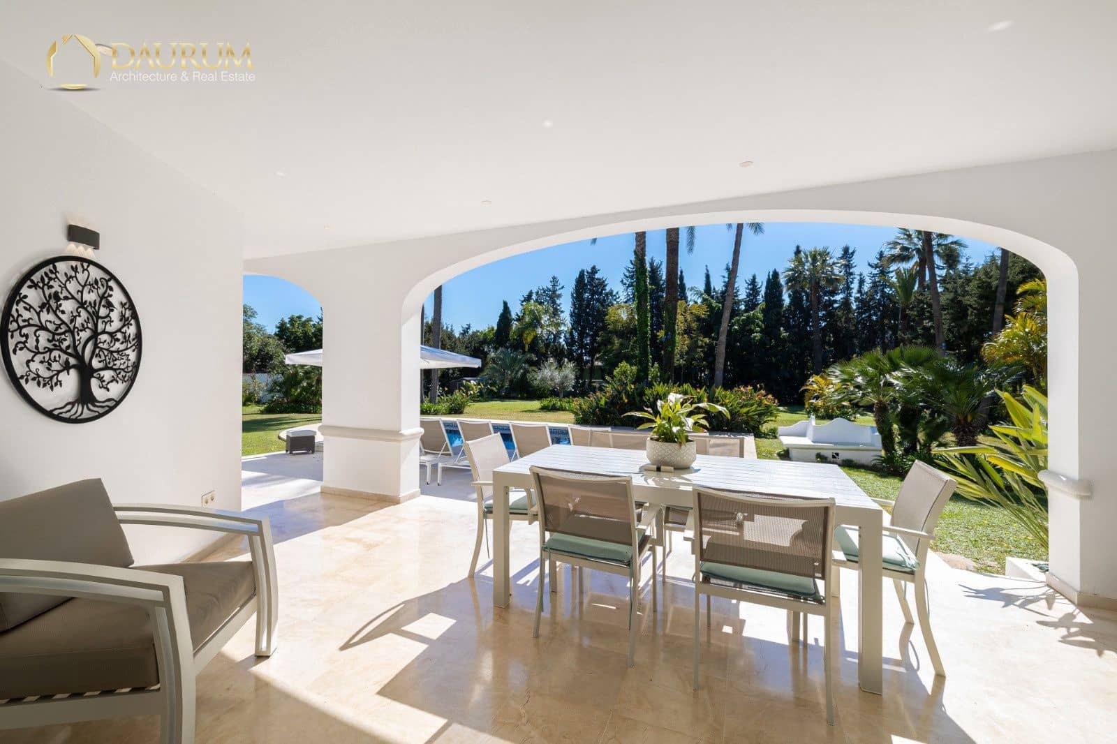 5 Zimmer Villa zu verkaufen in El Paraiso mit Pool Garage - 1.795.000 € (Ref: 9646459)