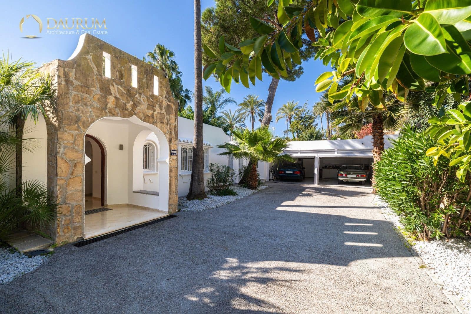5 Zimmer Villa zu verkaufen in El Paraiso mit Pool Garage - 1.795.000 € (Ref: 9646459)