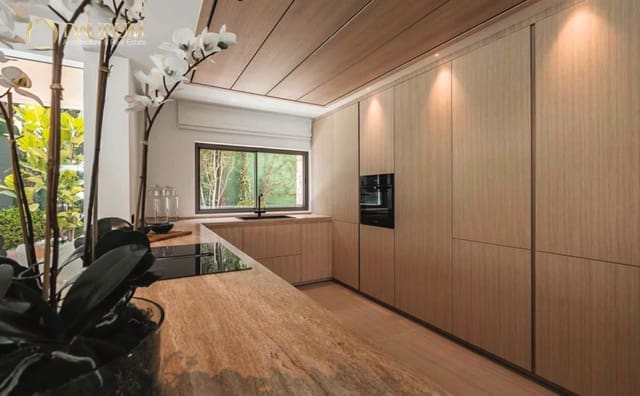 6 soveværelse Villa til salg i Málaga by med swimmingpool garage - € 3.500.000 (Ref: 9646460)