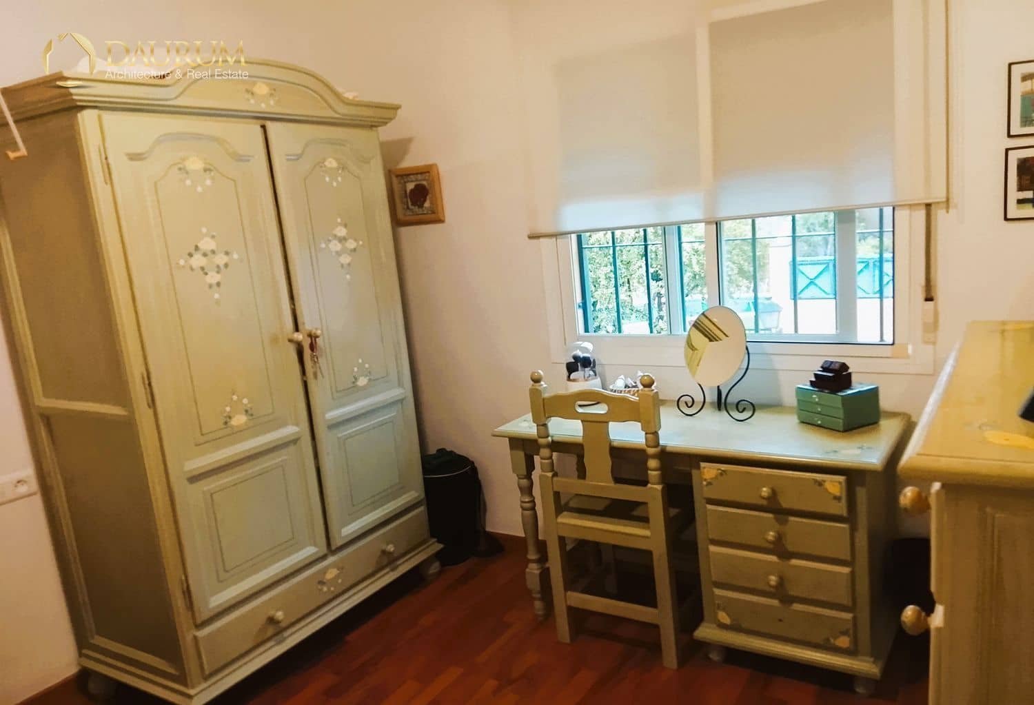 4 makuuhuone Omakotitalo myytävänä paikassa Marbella mukana uima-altaan 
autotalli - 640 000 € (Ref: 9654367)