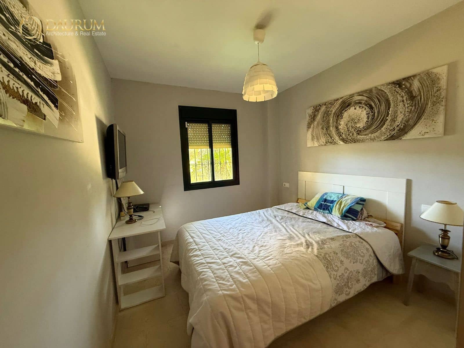 2 bedroom Flat for sale in Estepona with pool garage - € 400,000 (Ref: 9654369)