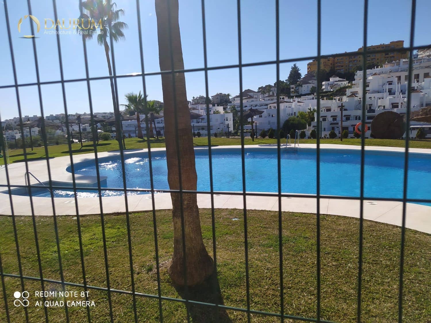 2 bedroom Flat for sale in Estepona with pool garage - € 400,000 (Ref: 9654369)