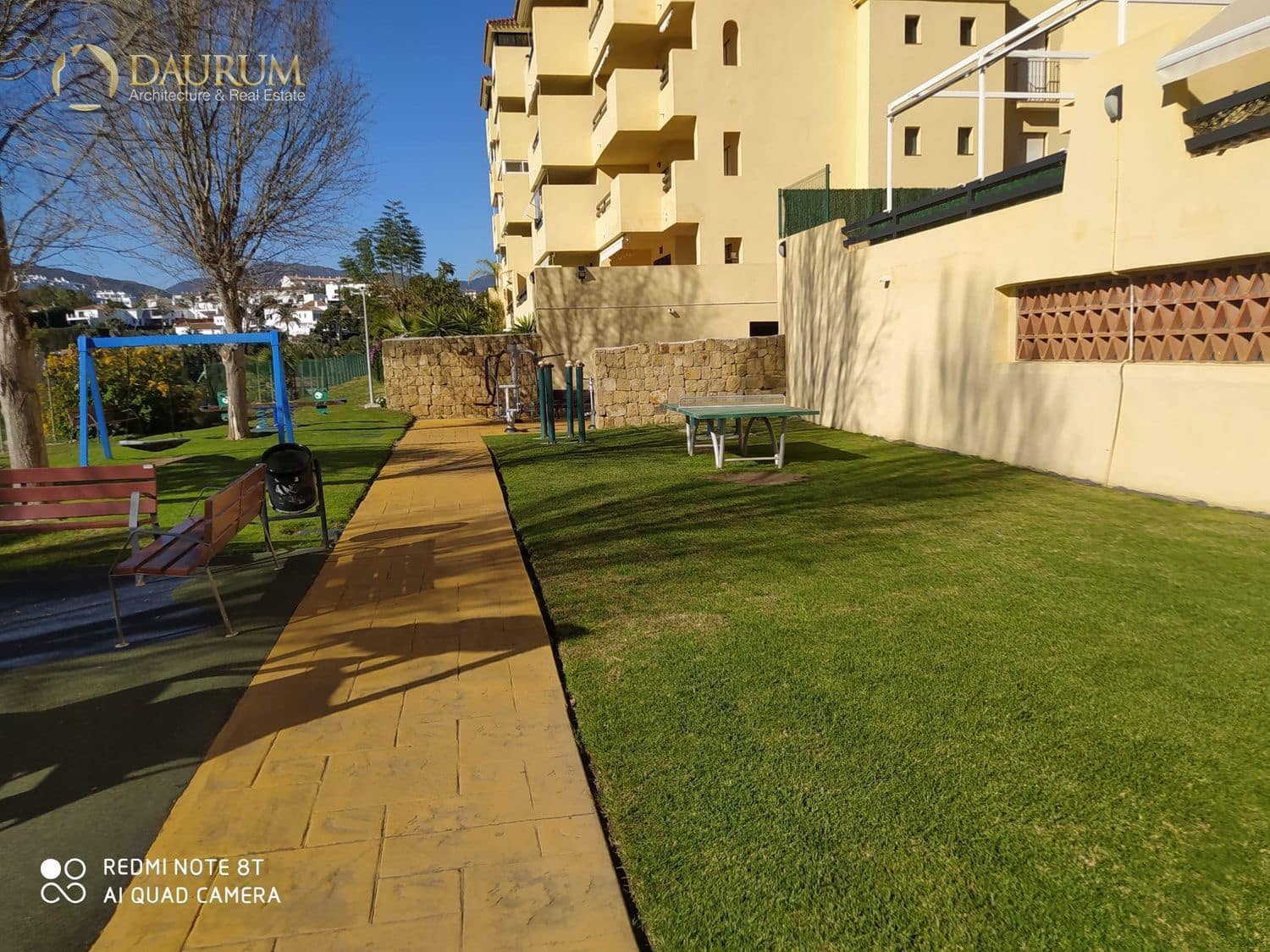 2 bedroom Flat for sale in Estepona with pool garage - € 400,000 (Ref: 9654369)