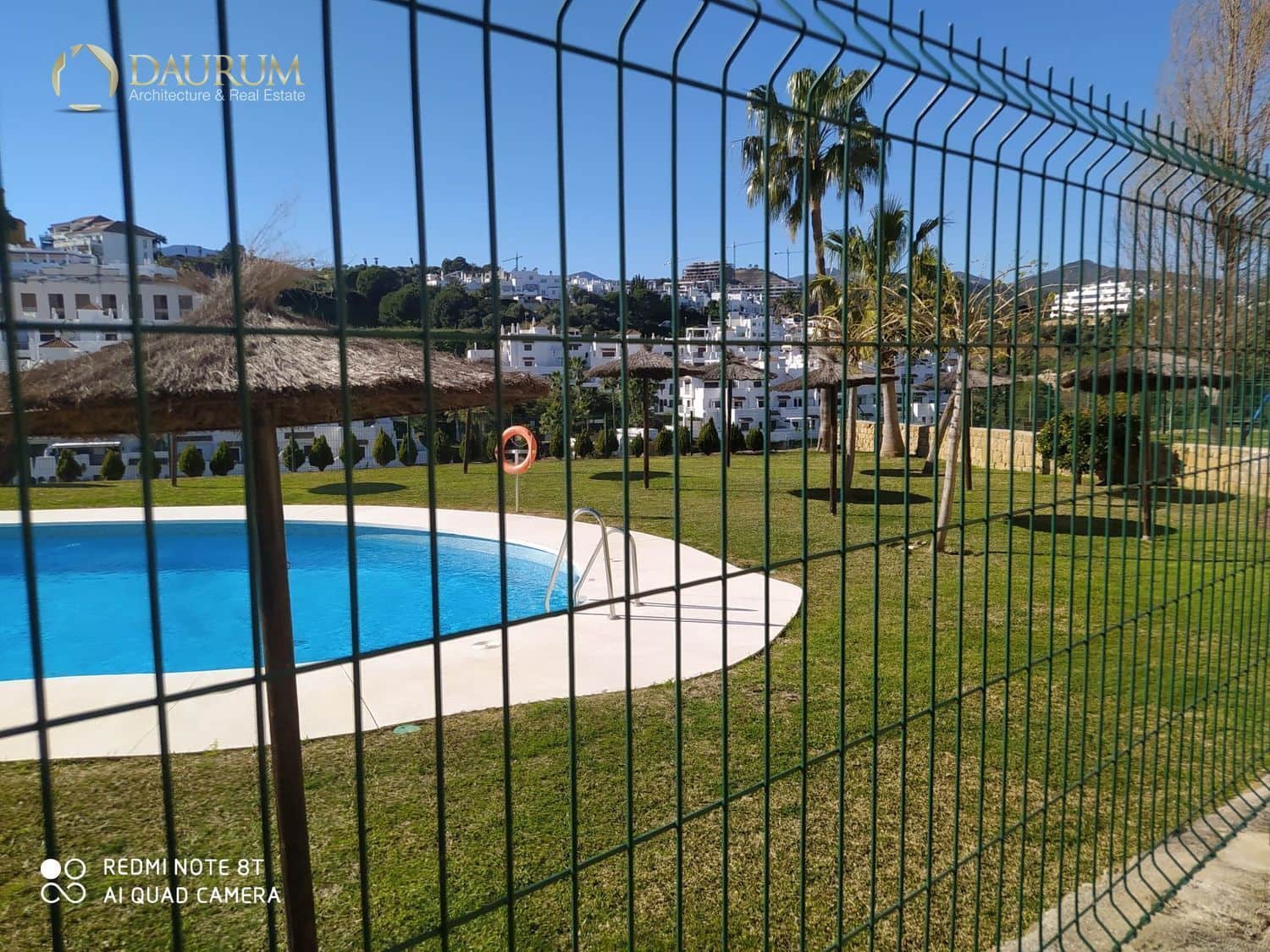 2 bedroom Flat for sale in Estepona with pool garage - € 400,000 (Ref: 9654369)