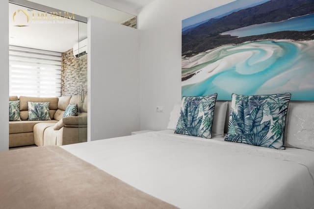 2 makuuhuone Asunto myytävänä paikassa San Pedro de Alcantara, Marbella mukana uima-altaan - 320 000 € (Ref: 9654371)