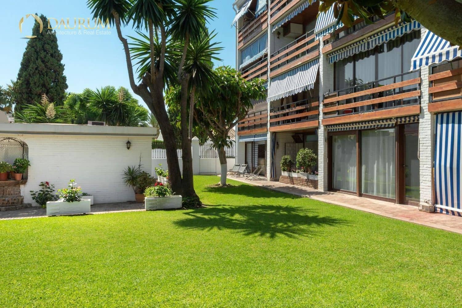 2 makuuhuone Asunto myytävänä paikassa San Pedro de Alcantara mukana uima-altaan - 320 000 € (Ref: 9654371)