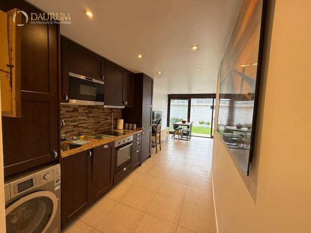 2 makuuhuone Asunto myytävänä paikassa San Pedro de Alcantara, Marbella mukana uima-altaan - 320 000 € (Ref: 9654371)