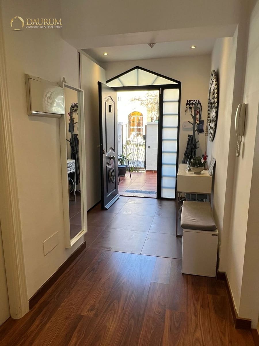 Casa de 4 habitaciones en Benalmádena en venta - 575.000 € (Ref: 9654376)