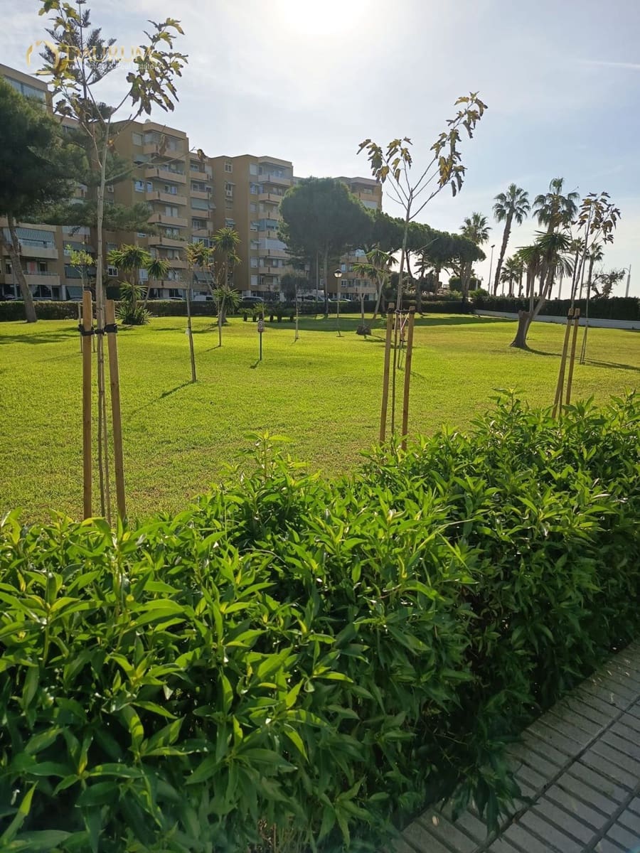 4 sypialnia Mieszkanie na sprzedaż w La Cala del Moral z basenem garażem - 620 000 € (Ref: 9654378)