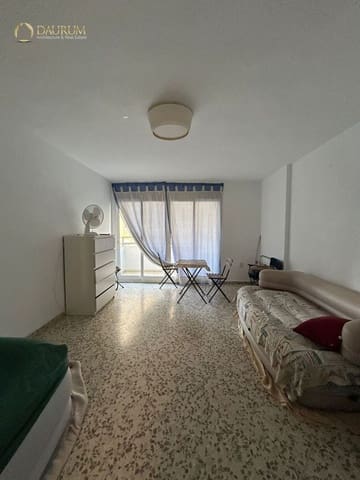 4 slaapkamer Flat te koop in El Palo, Málaga stad met garage - € 585.000 (Ref: 9654379)