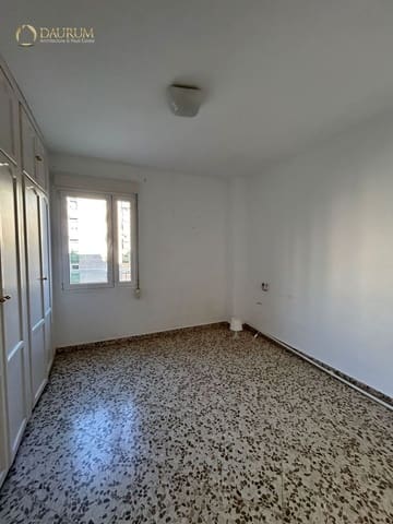 4 slaapkamer Flat te koop in El Palo, Málaga stad met garage - € 585.000 (Ref: 9654379)