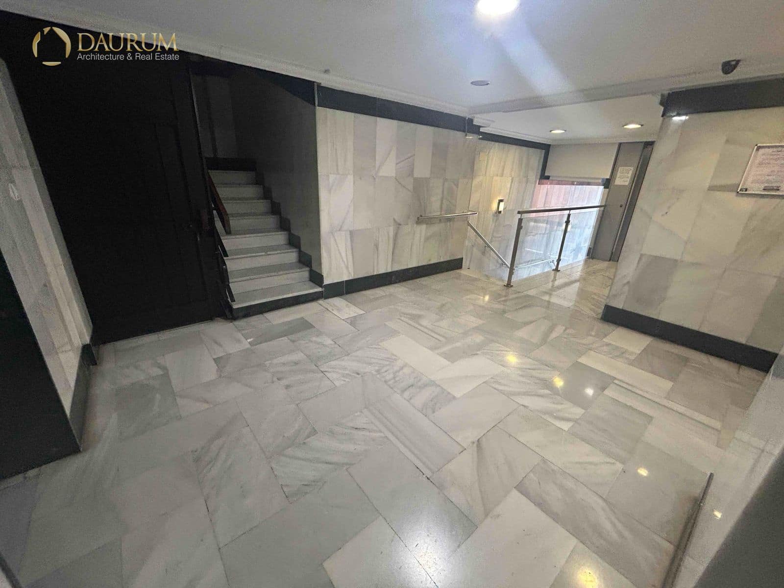 3 slaapkamer Flat te koop in Malaga stad - € 380.000 (Ref: 9654381)