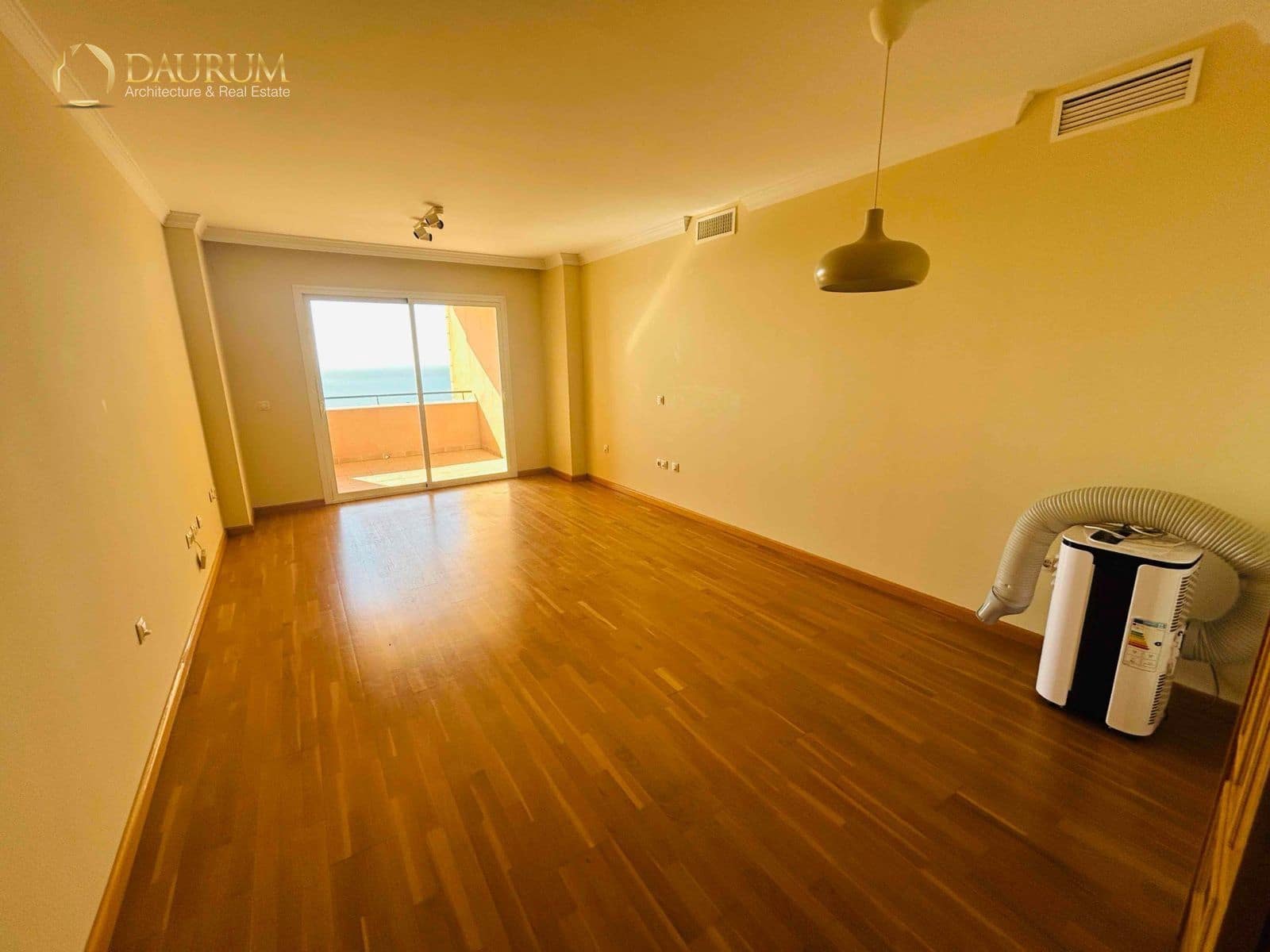 2 slaapkamer Flat te koop in Rincon de la Victoria met zwembad garage - € 395.000 (Ref: 9654383)