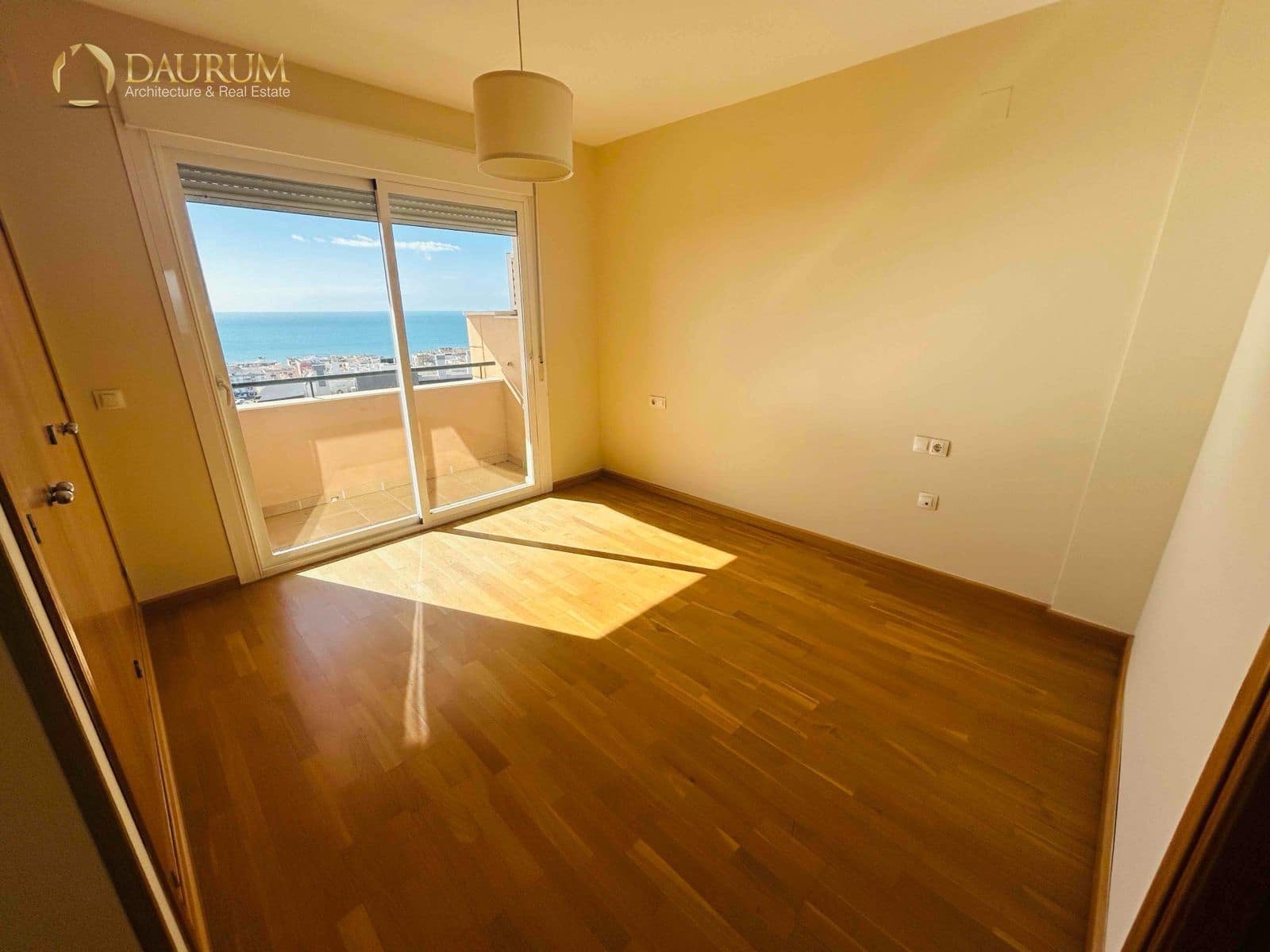 2 slaapkamer Flat te koop in Rincon de la Victoria met zwembad garage - € 395.000 (Ref: 9654383)