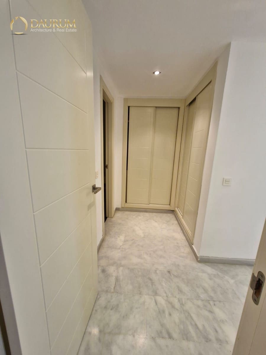 2 bedroom Flat for sale in Estepona with pool garage - € 259,000 (Ref: 9694291)