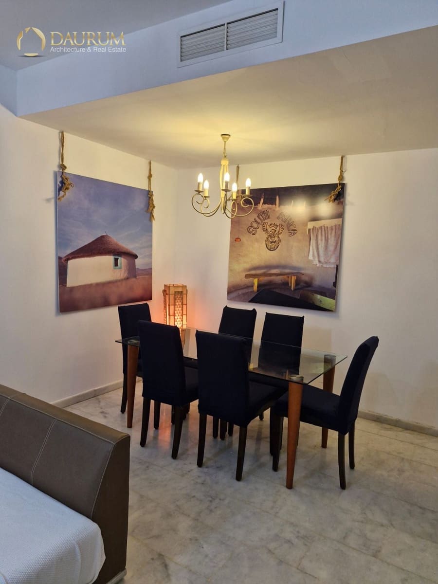 2 bedroom Flat for sale in Estepona with pool garage - € 259,000 (Ref: 9694291)