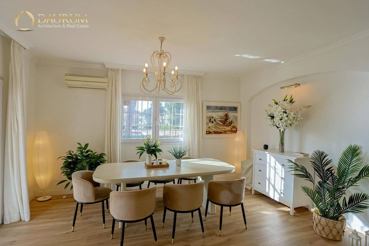 Chalet de 3 habitaciones en Estepona en venta con piscina garaje - 1.295.000 € (Ref: 9699876)