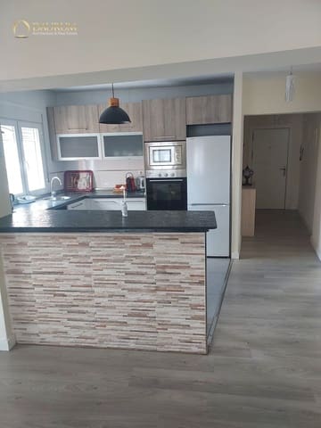 2 soveværelse Lejlighed til salg i Cruz de Humilladero, Málaga by - € 260.000 (Ref: 9736014)