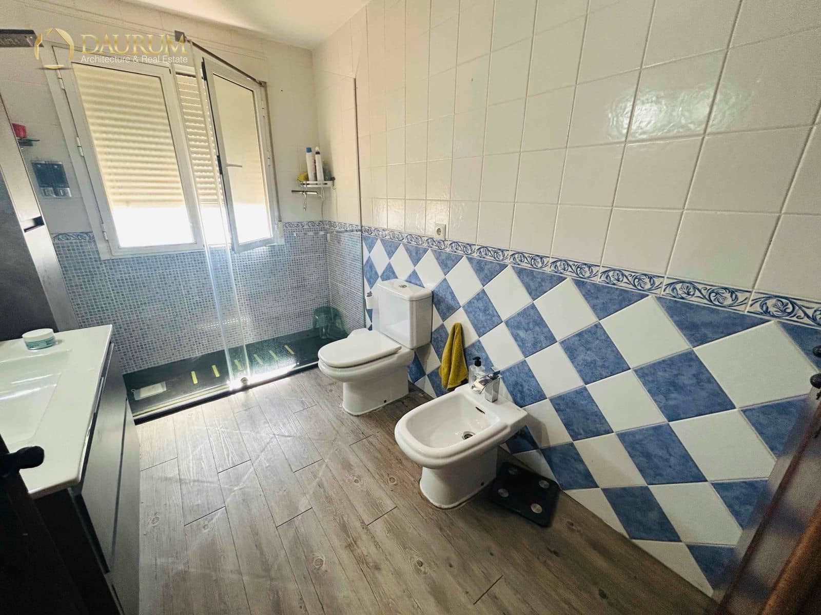 2 bedroom Villa for sale in Benajarafe with pool garage - € 420,000 (Ref: 9825823)
