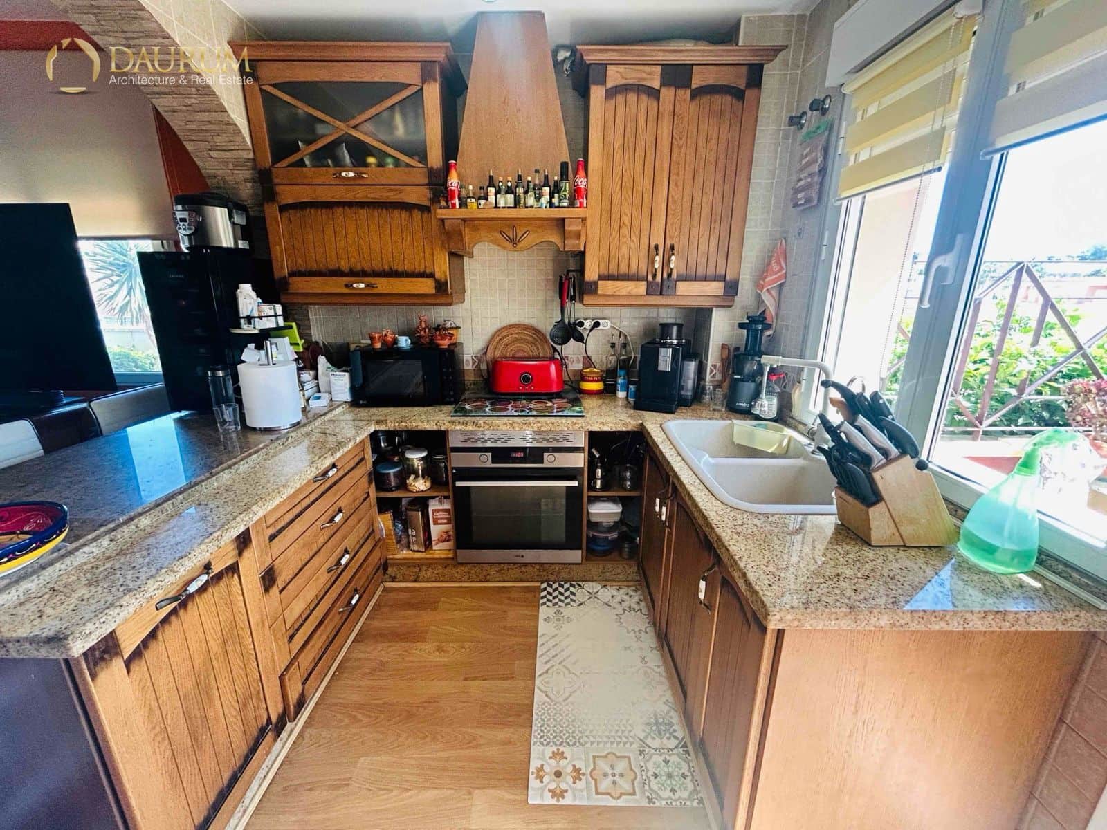 2 bedroom Villa for sale in Benajarafe with pool garage - € 420,000 (Ref: 9825823)