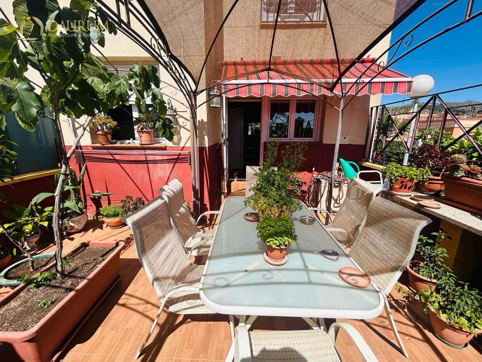 2 bedroom Villa for sale in Benajarafe with pool garage - € 420,000 (Ref: 9825823)