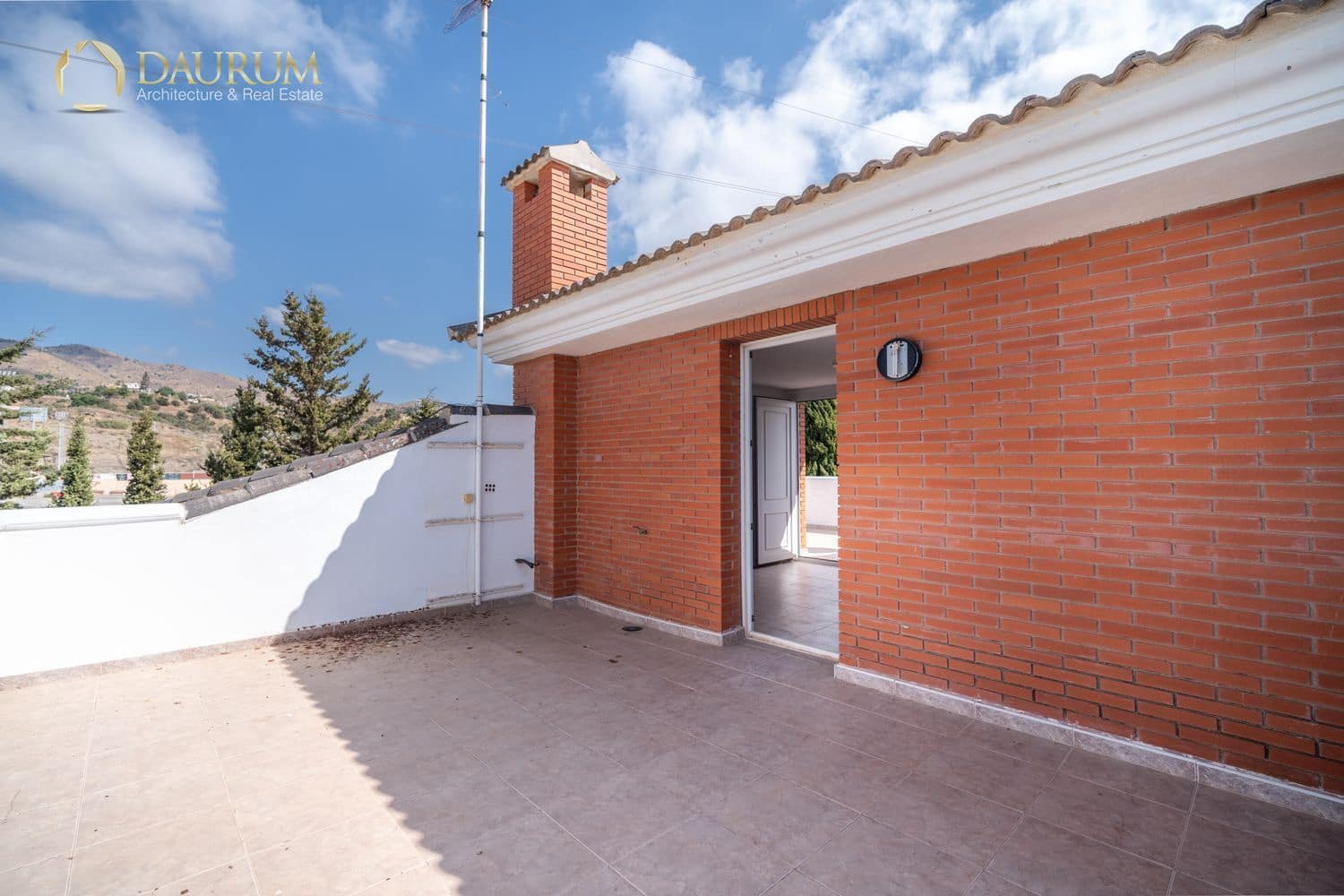 4 sypialnia Willa na sprzedaż w Rincon de la Victoria z basenem garażem - 839 900 € (Ref: 9832056)