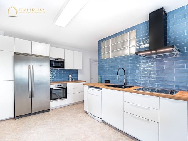4 soveværelse Villa til salg i Rincón de la Victoria med swimmingpool garage - € 839.900 (Ref: 9832056)