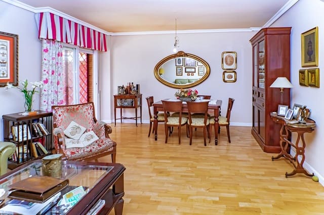 4 soveværelse Villa til salg i Almería by med swimmingpool garage - € 319.000 (Ref: 8605518)