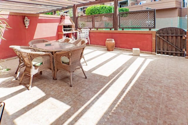 4 soveværelse Villa til salg i Almería by med swimmingpool garage - € 319.000 (Ref: 8605518)