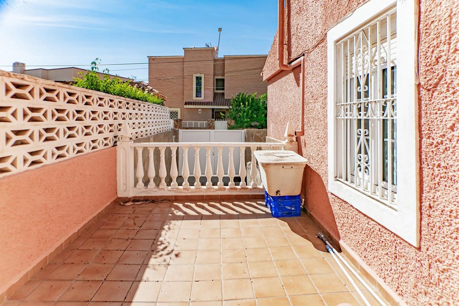 5 soverom Villa til salgs i Almeria by med svømmebasseng - € 680 000 (Ref: 8606956)