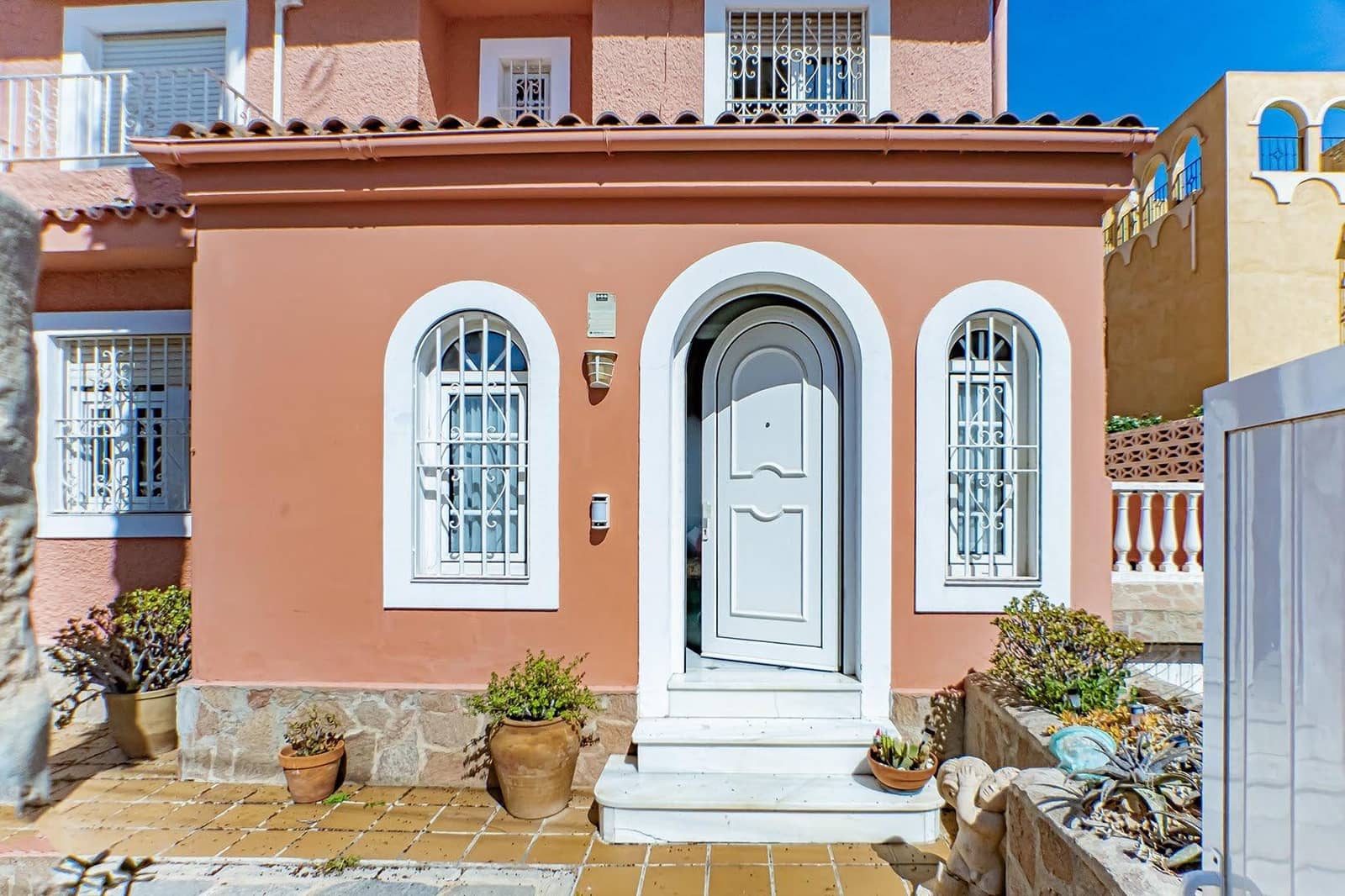 5 soverom Villa til salgs i Almeria by med svømmebasseng - € 680 000 (Ref: 8606956)