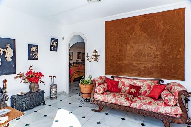 5 Zimmer Villa zu verkaufen in Almería Stadt mit Pool - 680.000 € (Ref: 8606956)