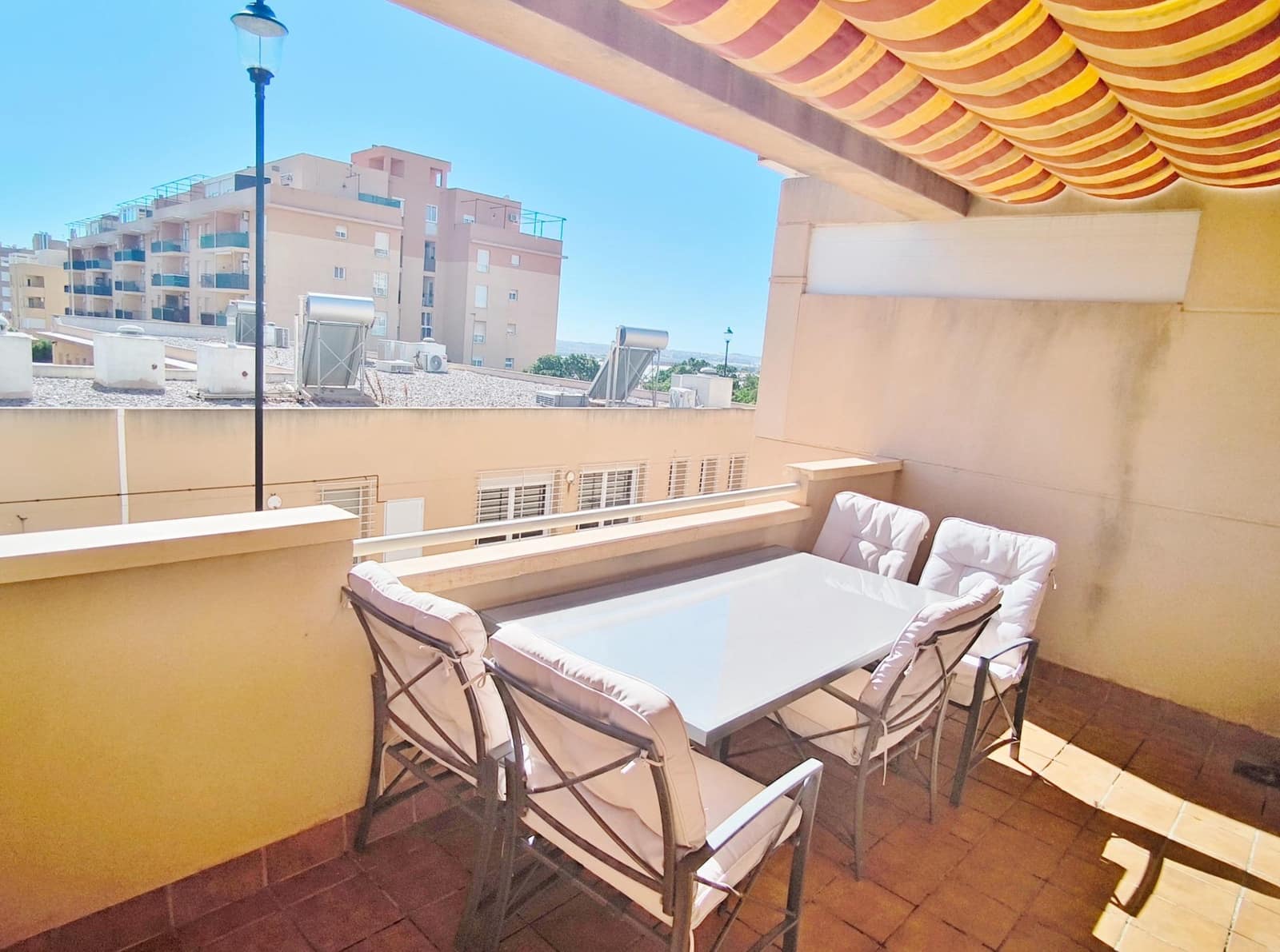 3 soveværelse Lejlighed til salg i Aguadulce (Almeria) med swimmingpool - € 231.400 (Ref: 8670023)