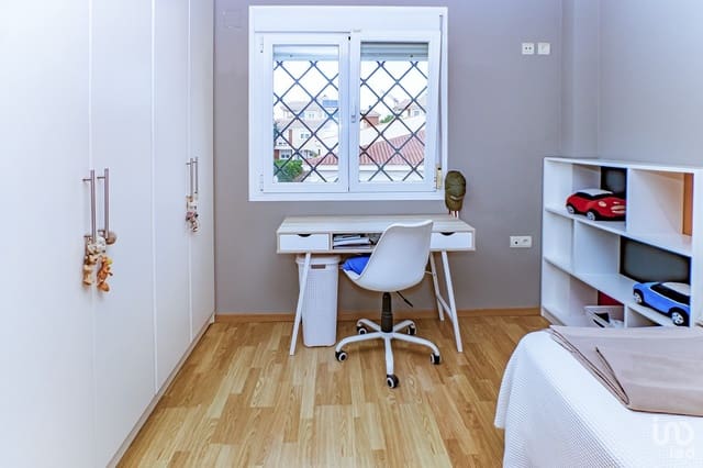 5 soveværelse Byhus til salg i Almería by med garage - € 590.000 (Ref: 8748333)