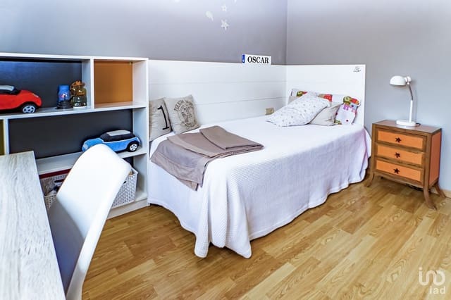 5 soveværelse Byhus til salg i Almería by med garage - € 590.000 (Ref: 8748333)