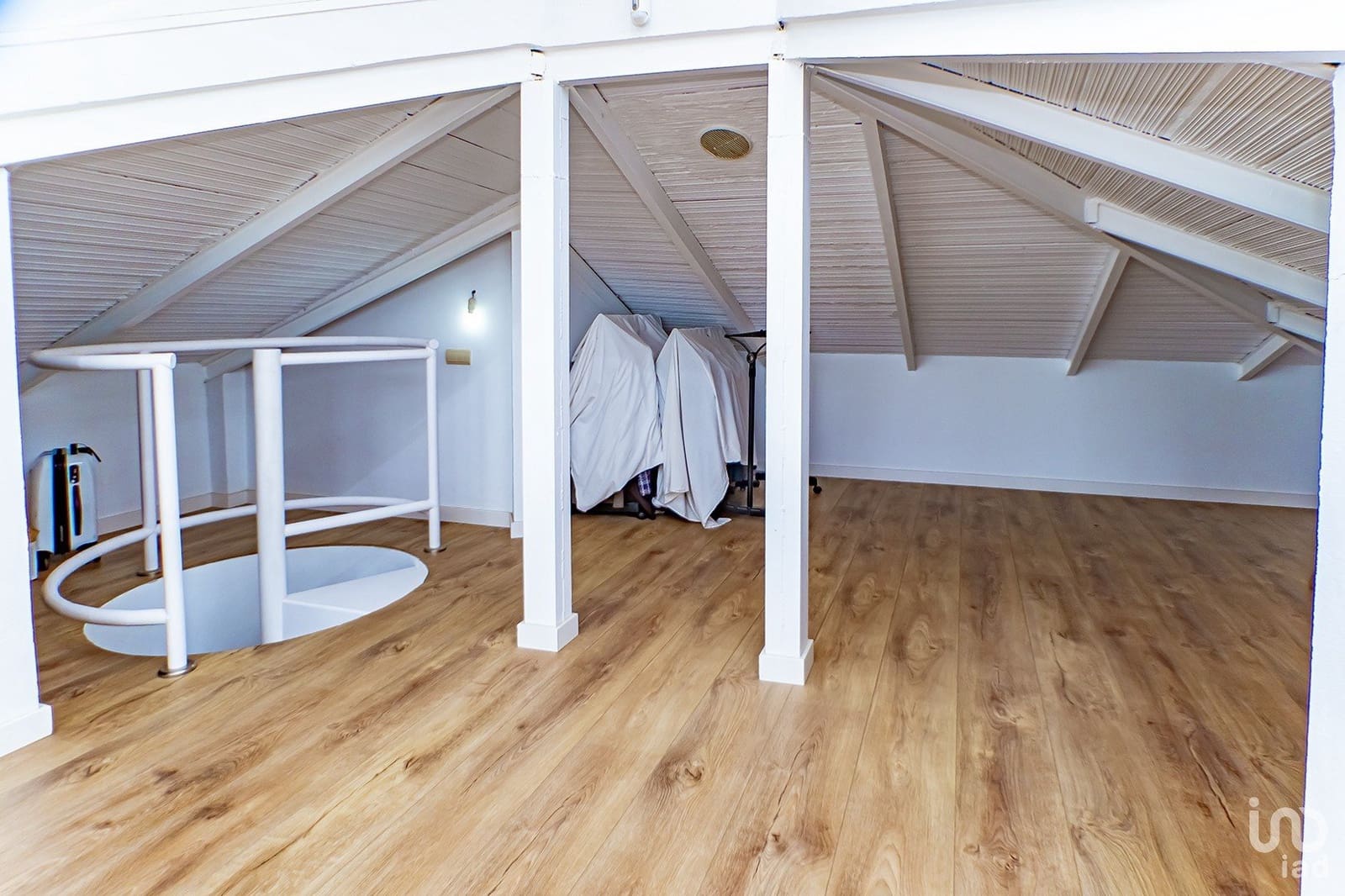 5 slaapkamer Huis te koop in Almeria stad met garage - € 590.000 (Ref: 8748333)