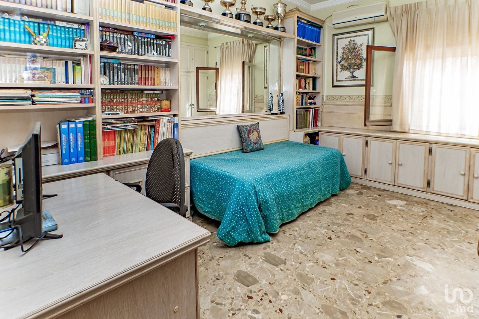 8 soveværelse Byhus til salg i Almeria by med garage - € 730.000 (Ref: 8751326)