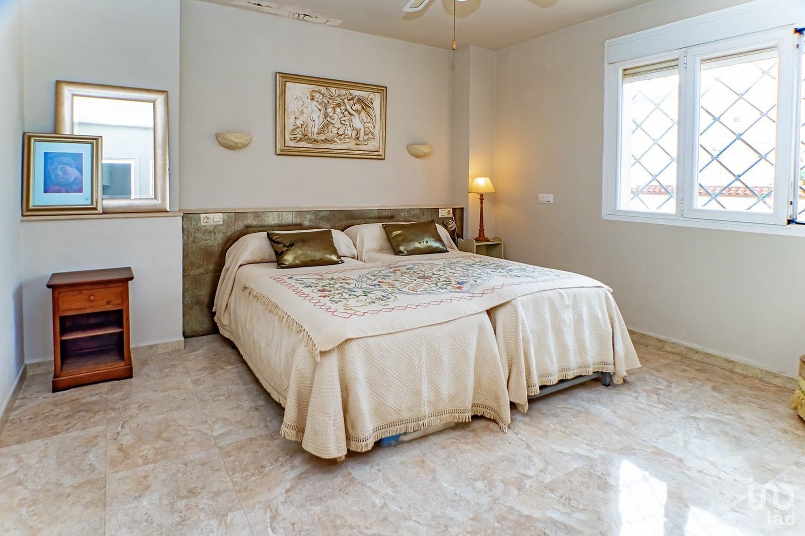 8 soveværelse Byhus til salg i Almeria by med garage - € 730.000 (Ref: 8751326)