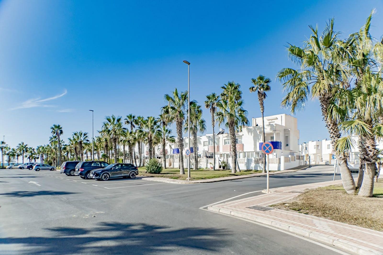 3 soveværelse Lejlighed til salg i Almerimar med swimmingpool - € 216.000 (Ref: 8763141)